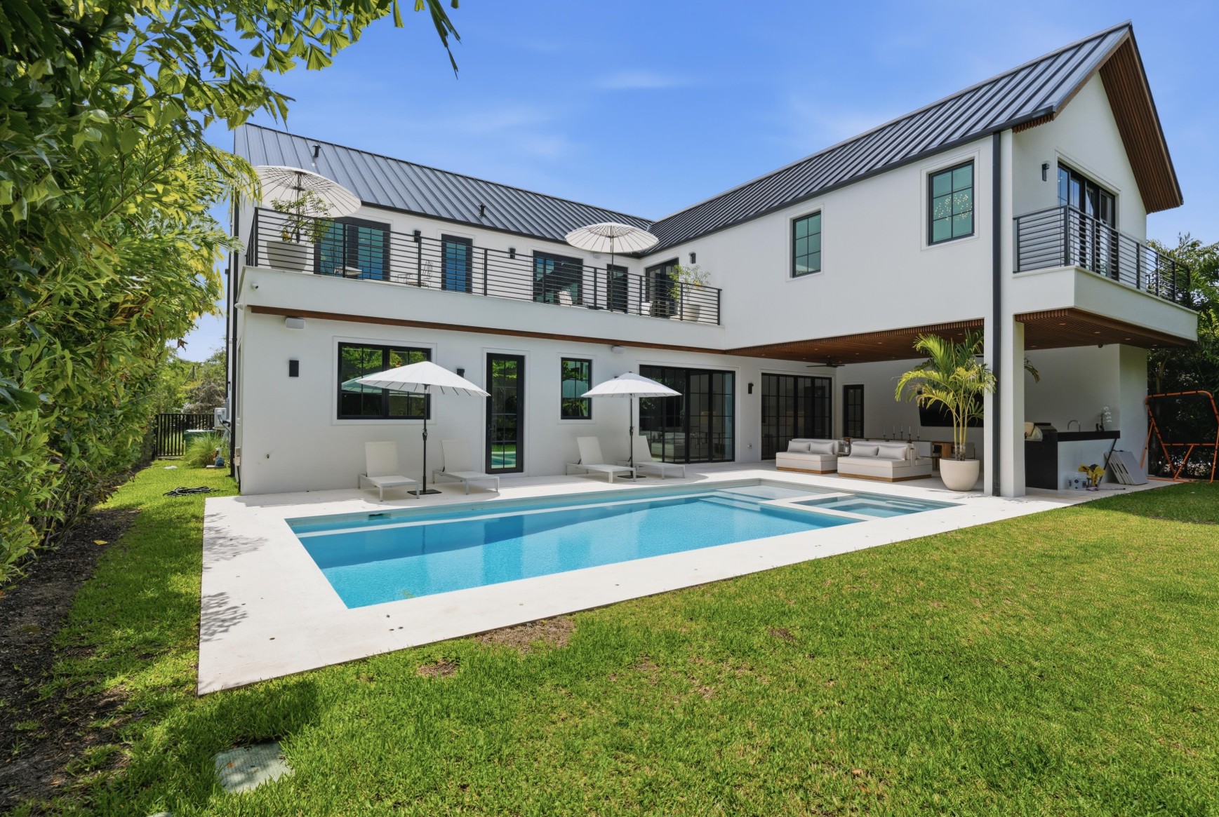 Ponce Davis Modern Farmhouse